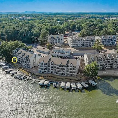 Dells Lakefront Escape - Couples Or Families